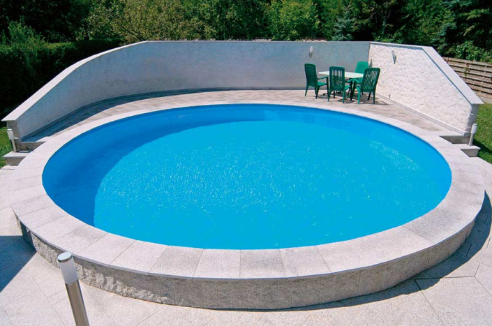 Roof top pool in Filmwelt Schweinfurt